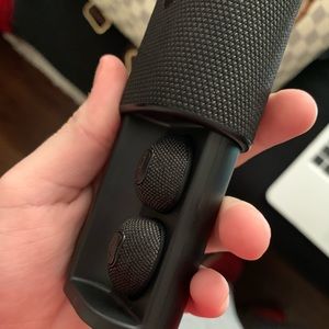 LIVE TRUE WIRELESS BLUETOOTH EARBUDS